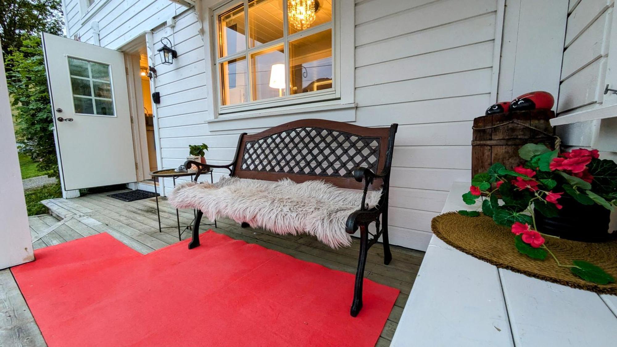 Exclusive And Cosy! Sea And Mountian View - Superfast Wifi, Washer And More Included Sortland Exterior foto