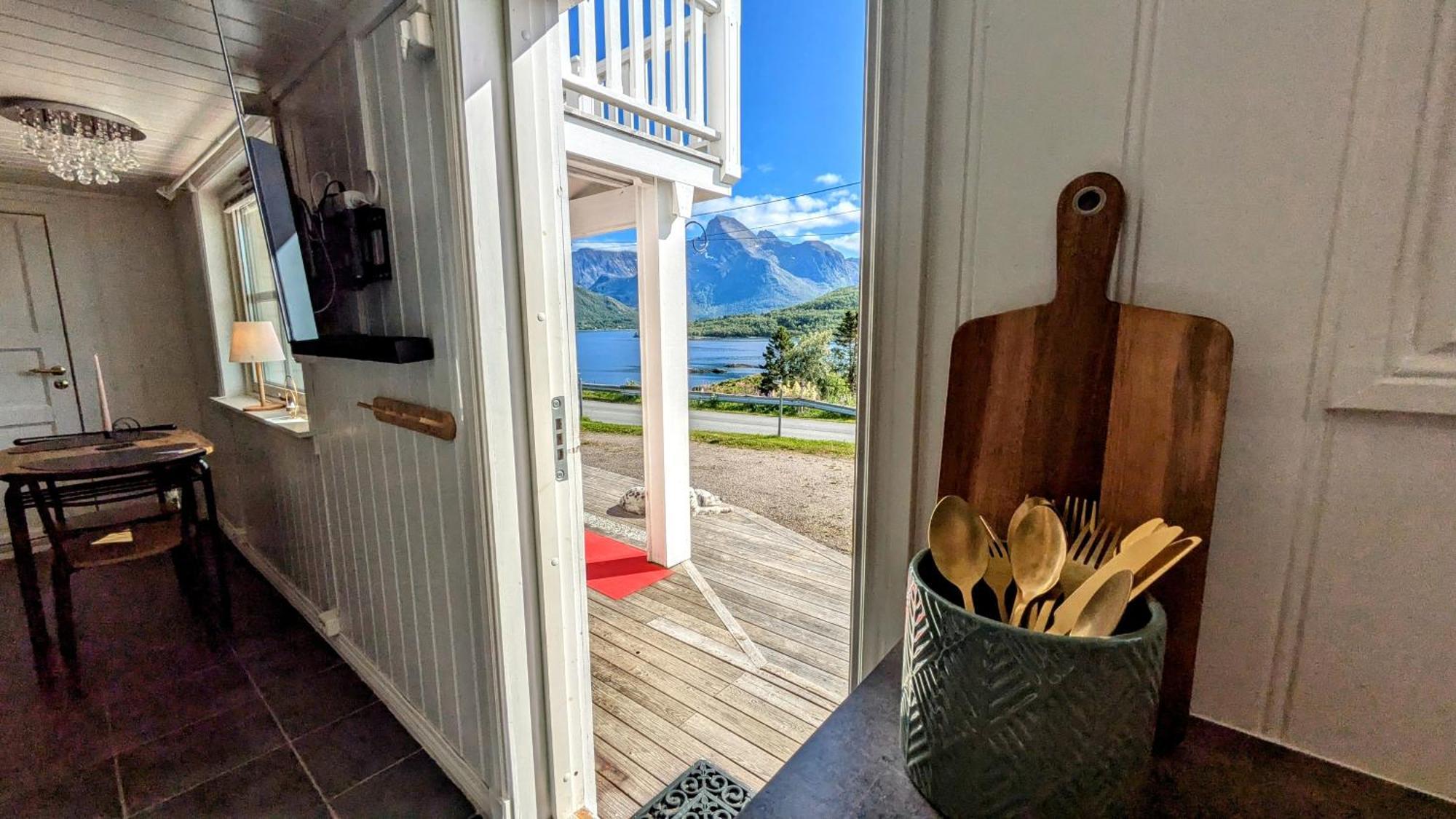 Exclusive And Cosy! Sea And Mountian View - Superfast Wifi, Washer And More Included Sortland Exterior foto